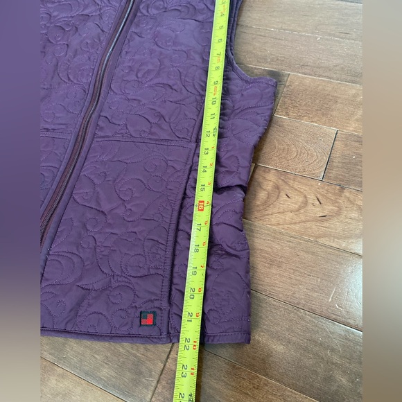 Women's Woolrich Dark Wineberry Color Vest Womens Size M - Picture 4 of 14